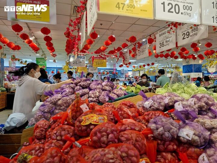 sieu thi het hang,  sieu thi tet anh 2