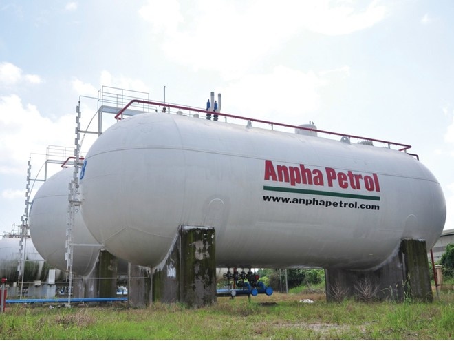 Mot 'ong lon' nganh gas phong toa tai khoan ngan hang de kien sep cu hinh anh