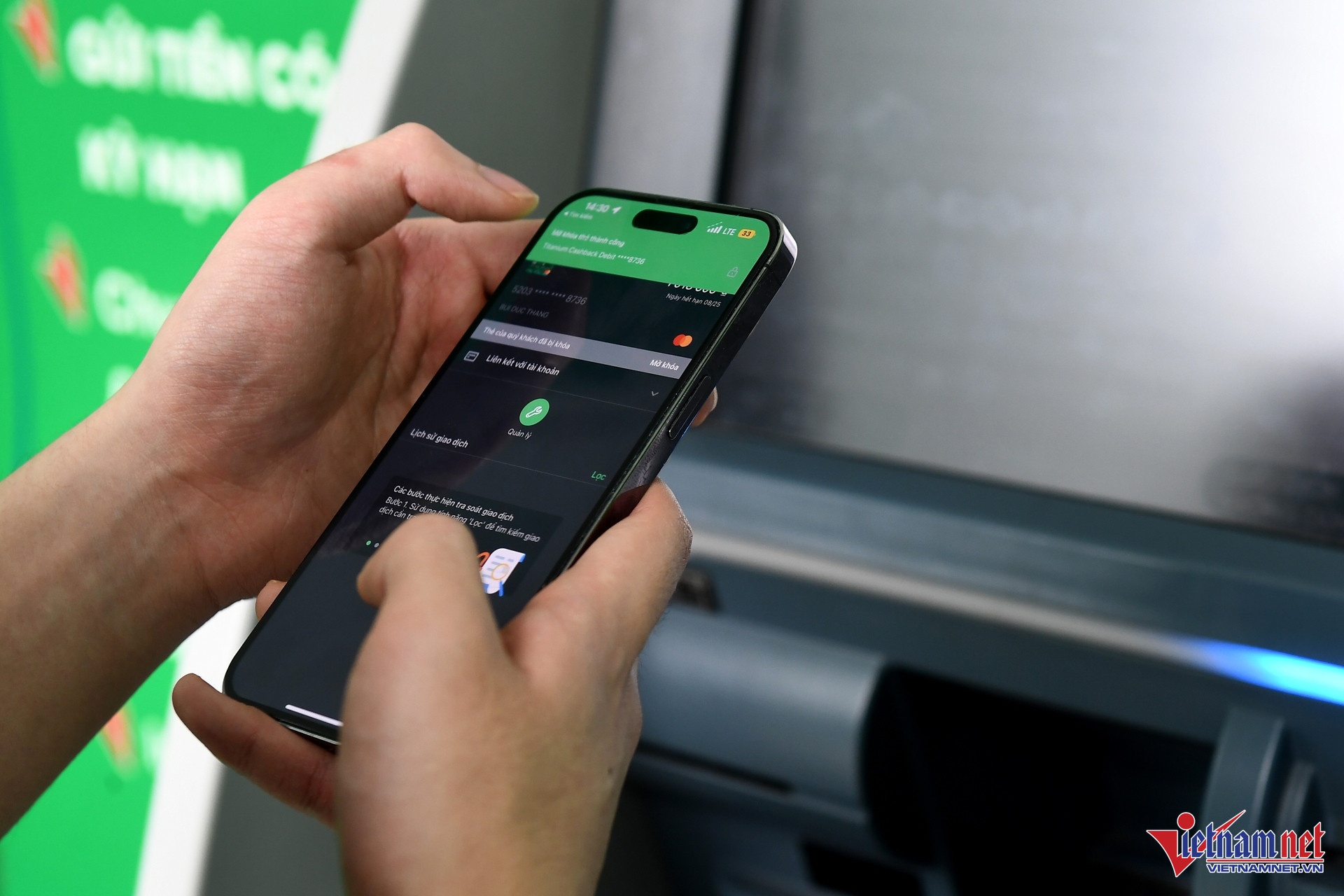 chuyen khoan nham,  tien trong tai khoan anh 1