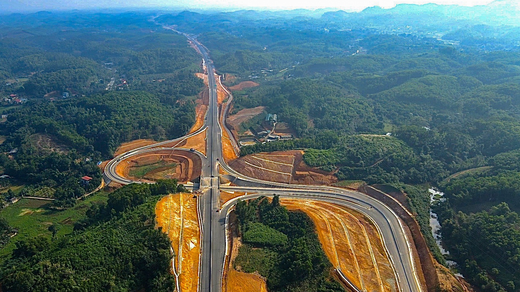 Lap 7 doan kiem tra go kho cho cac du an giao thong trong diem hinh anh