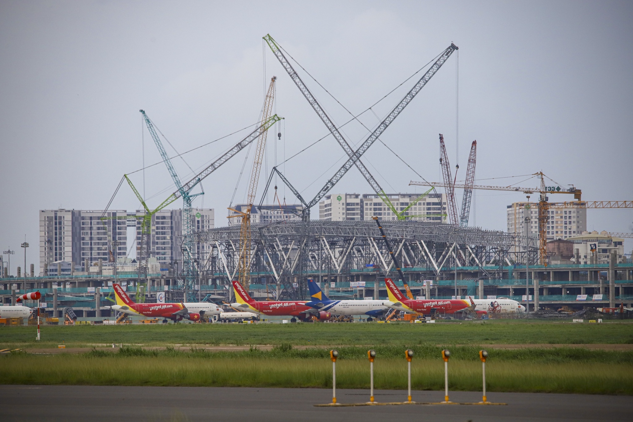 Nha ga T3 Tan Son Nhat khai truong sau dip 30/4 hinh anh