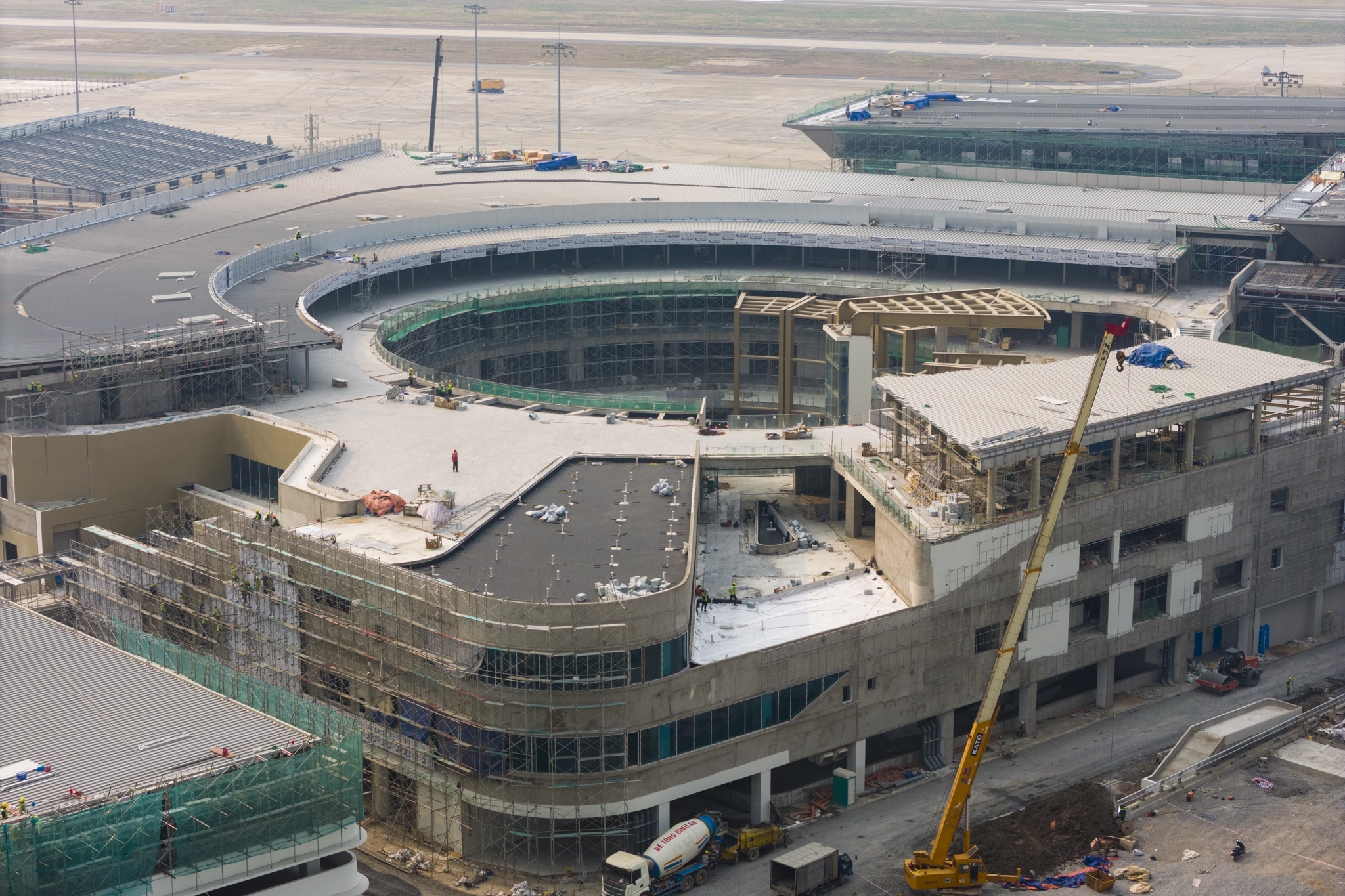 De xuat 20 tuyen xe buyt ket noi nha ga T3 Tan Son Nhat hinh anh