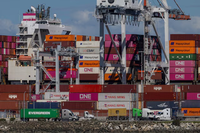 Thue hai quan My lan dau tien vuot 100 ty USD trong mot nam tai khoa hinh anh