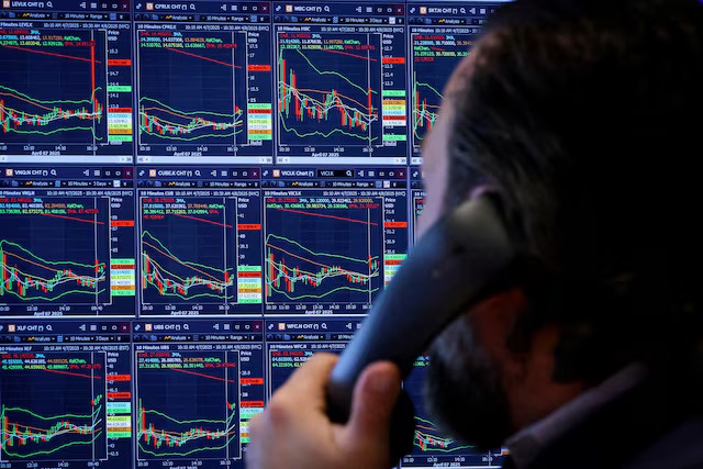 Gioi ban khong kiem 127 ty USD nho chung khoan My lao doc hinh anh