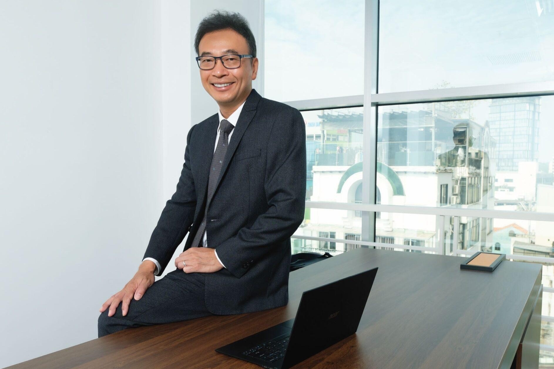 Digiworld tinh 'nhay' vao mang phan phoi xe dien hinh anh