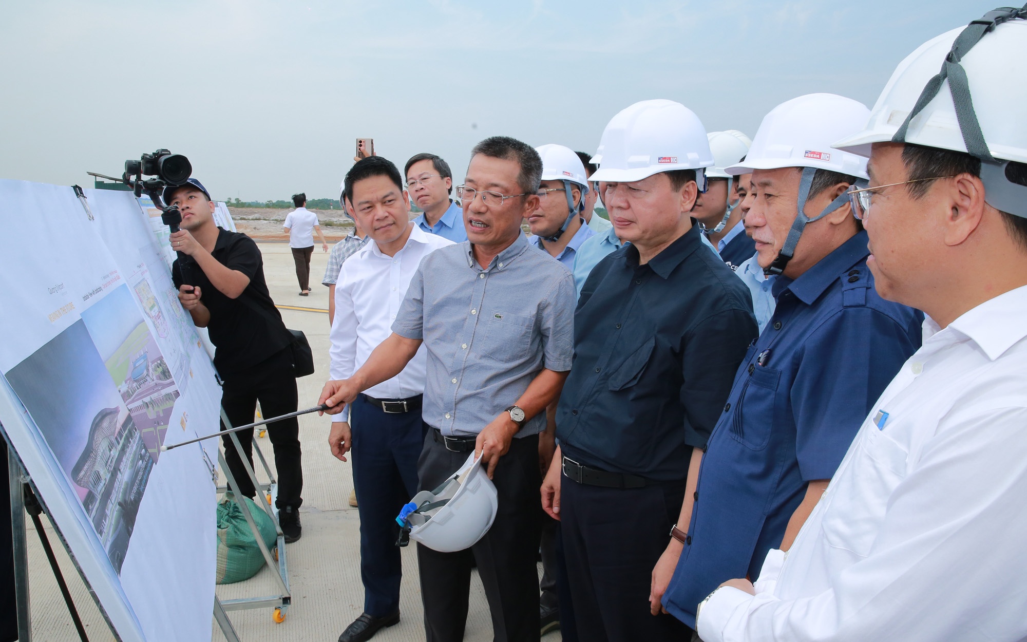 T&T Group - Cienco 4 san sang thi cong san bay Quang Tri trong thang 5 hinh anh