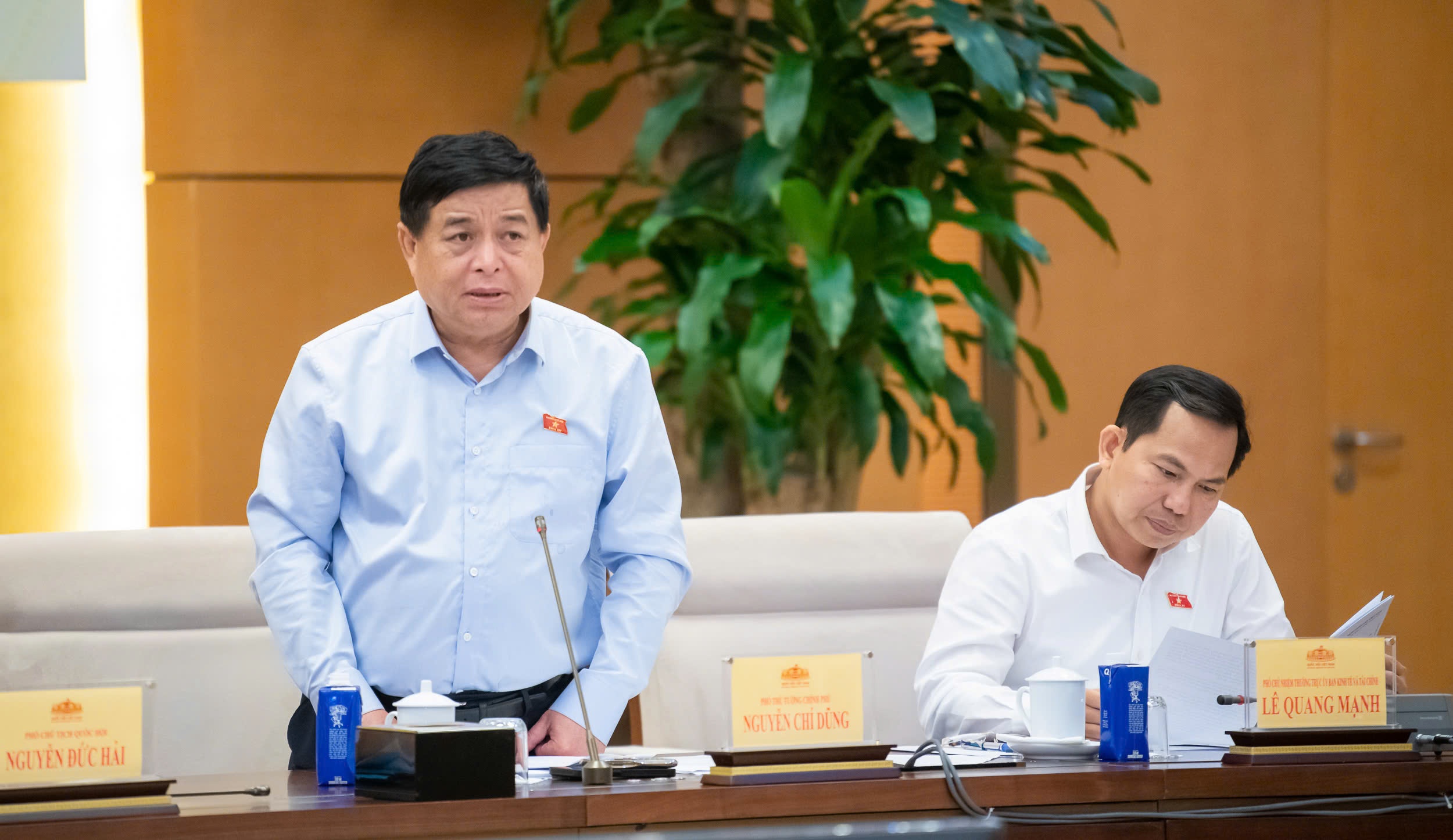 dac thu,  dac biet,  chu trong anh 1
