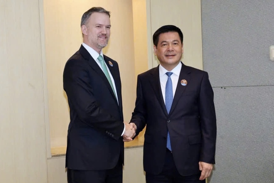 Dien bien moi trong dam phan thuong mai Viet Nam - My hinh anh