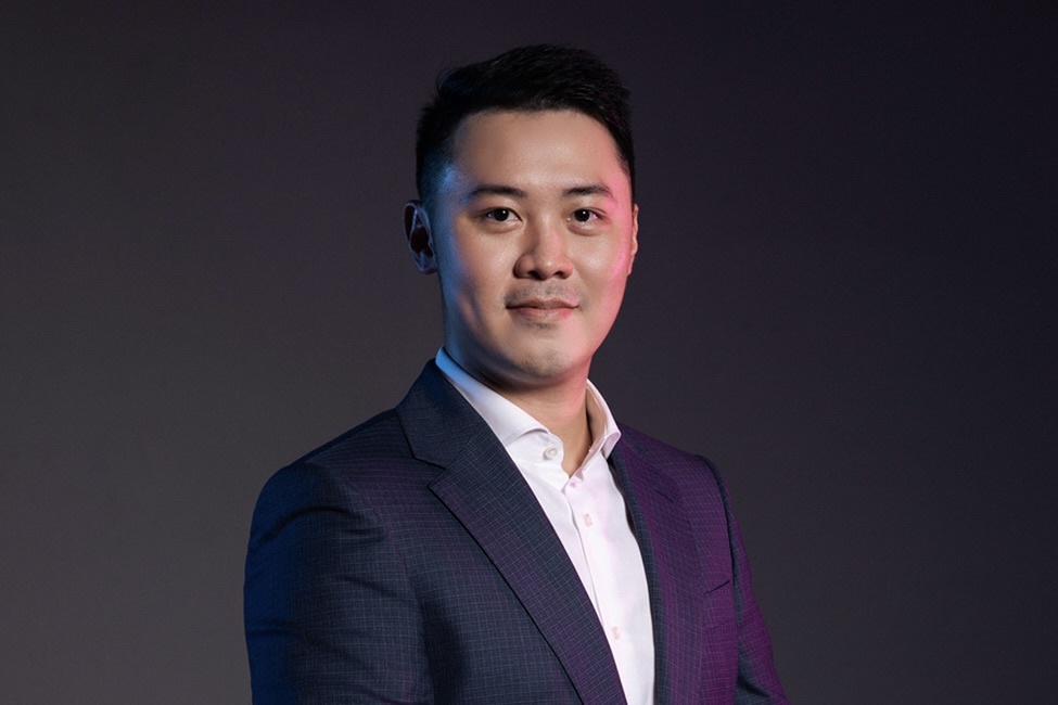 Con trai Chu tich Phat Dat muon ban sach co phieu hinh anh