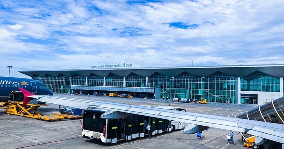San bay Vinh dong cua tu 1/7, hang bay gap rut giai toa khach bay hinh anh
