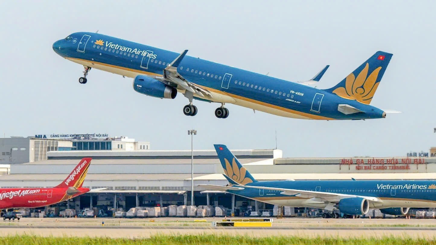 Khuyen khich moi thanh phan kinh te dau tu cang hang khong hinh anh