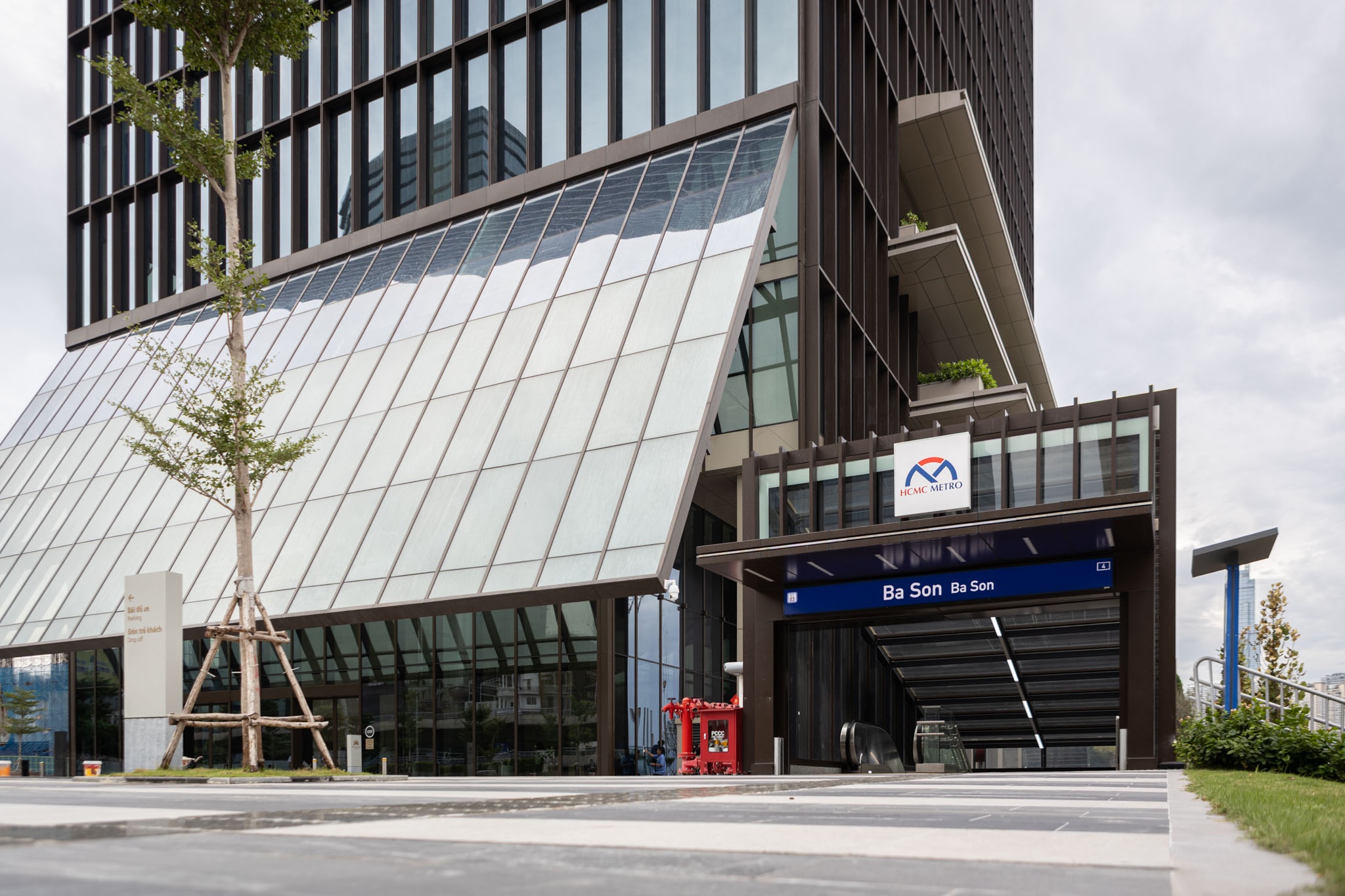 Union Square,   VPBank Tower,  Ba Son anh 16
