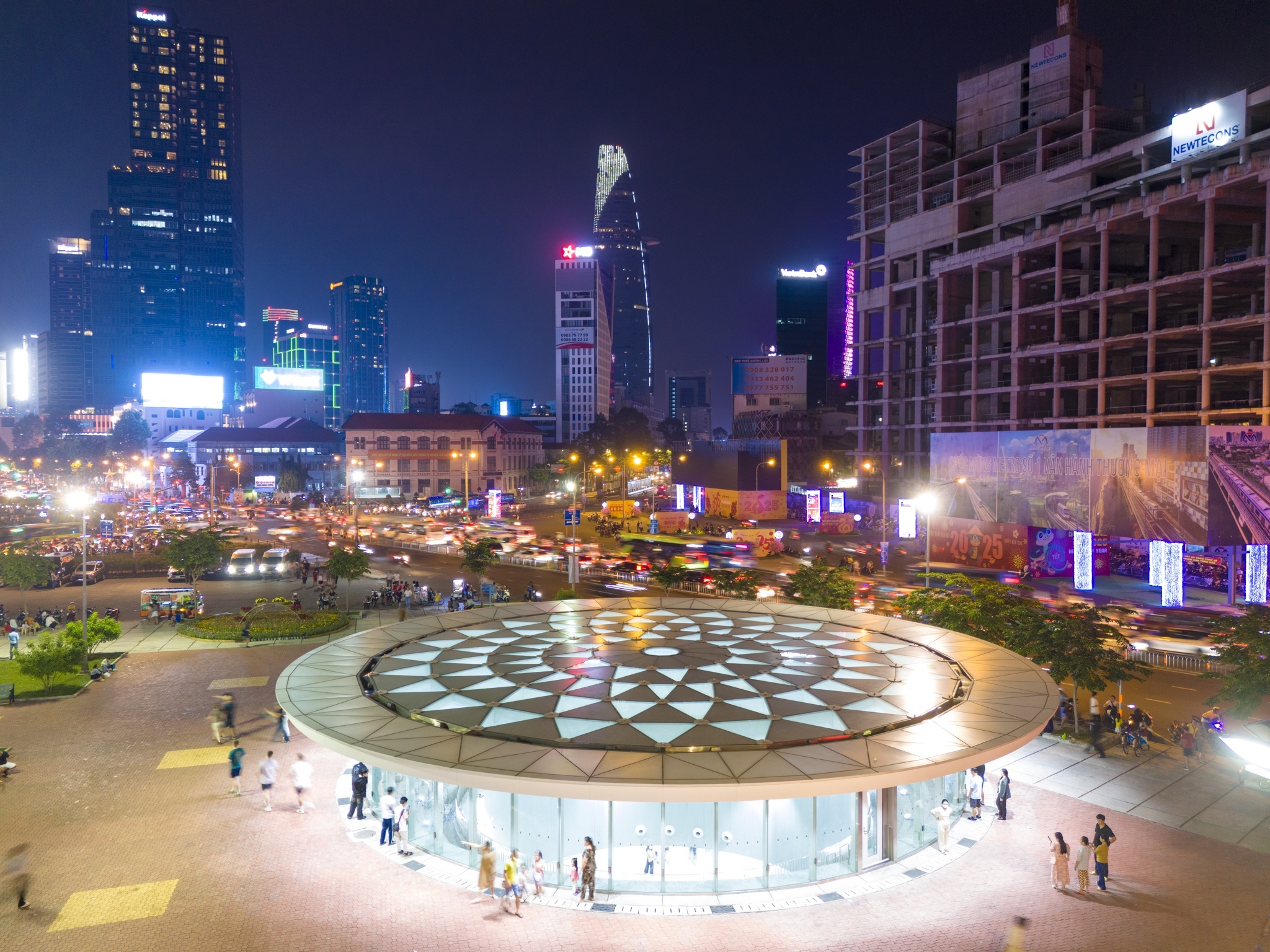Union Square,   VPBank Tower,  Ba Son anh 11