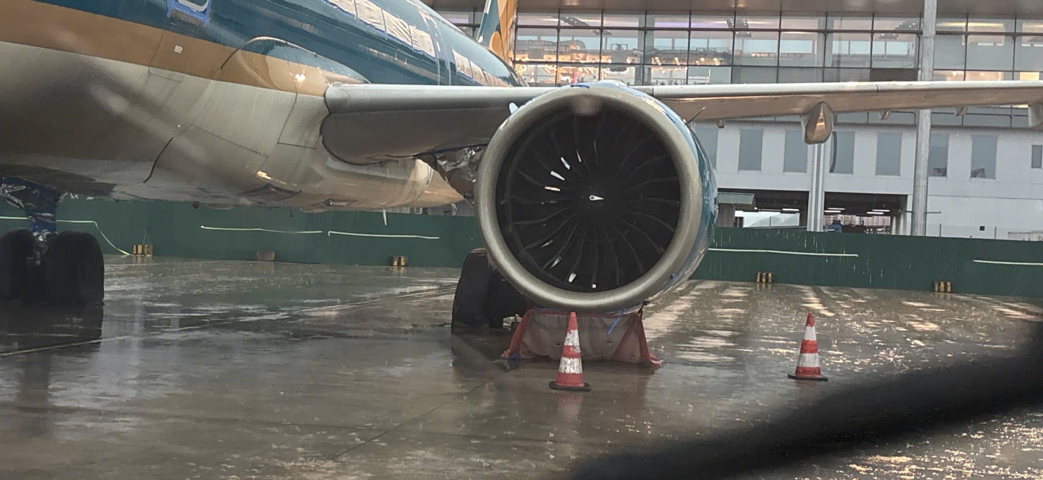 Hoan, huy loat chuyen bay ngay 21/7, Cuc Hang khong chi dao 'khan' hinh anh