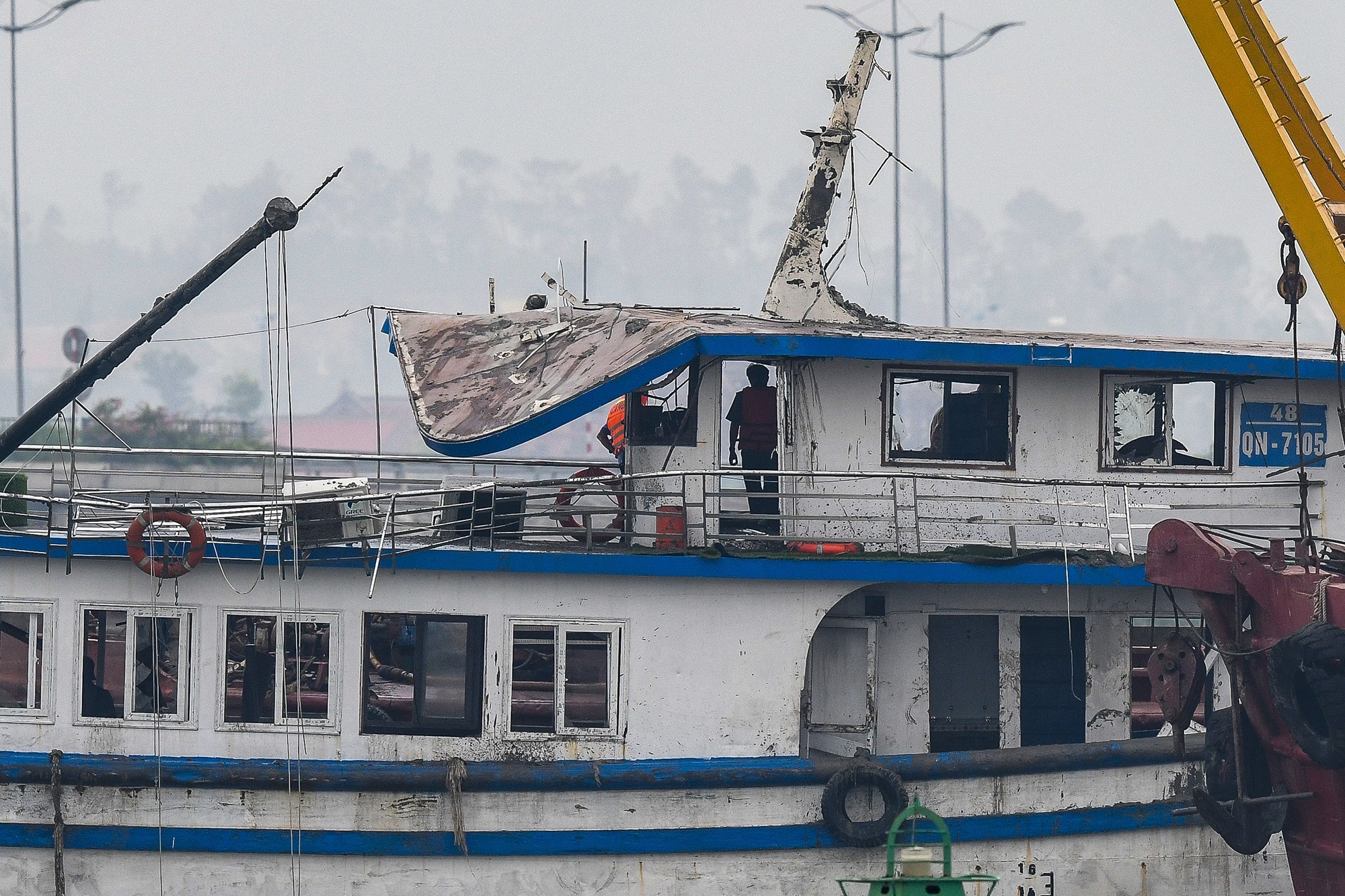Yeu cau som boi thuong bao hiem vu lat tau o Ha Long hinh anh