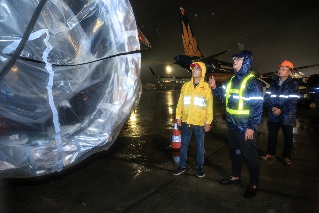 129 chuyen bay phai doi huong tranh bao so 3 hinh anh