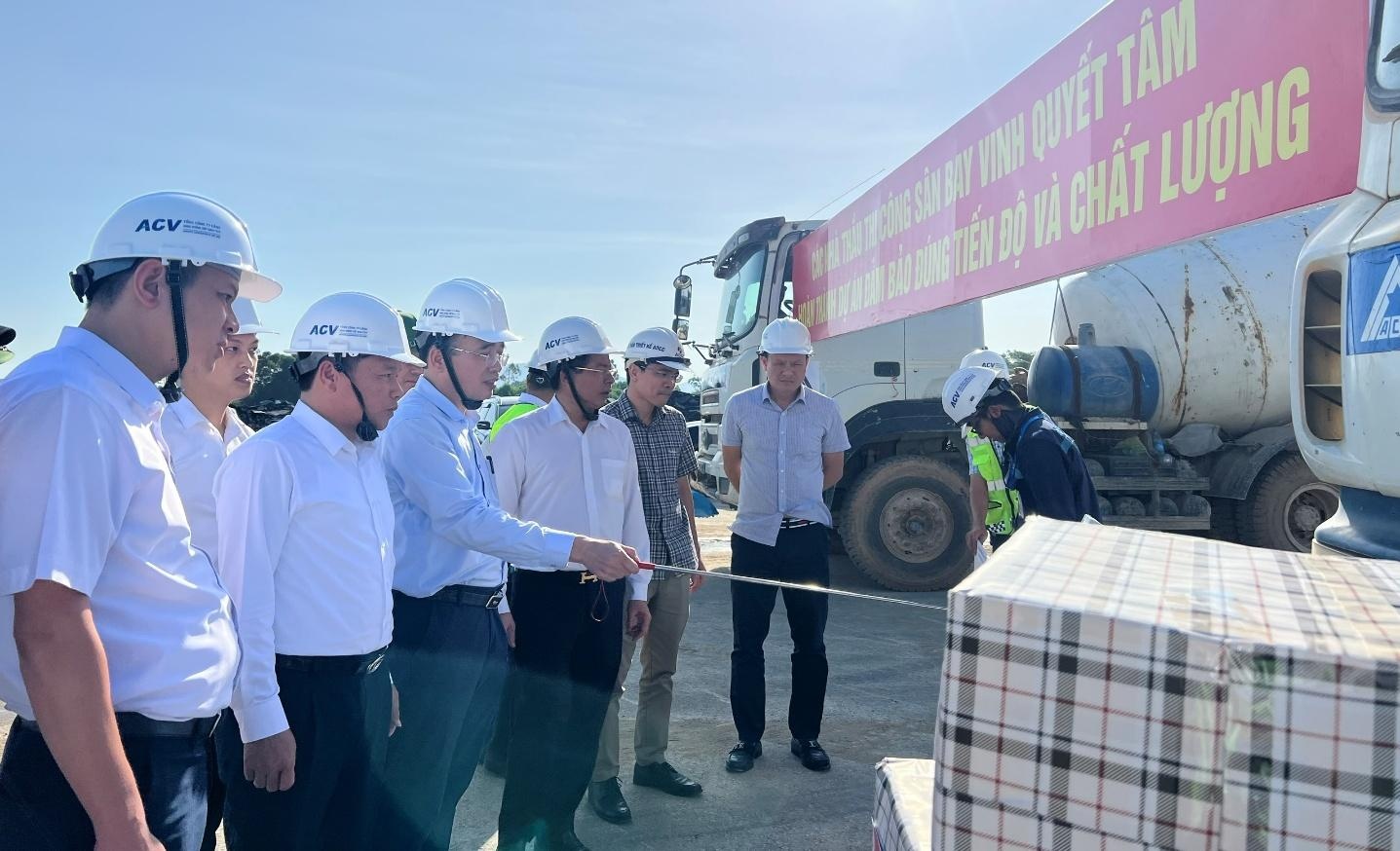 San bay Vinh ra sao sau thoi gian dong cua sua chua? hinh anh