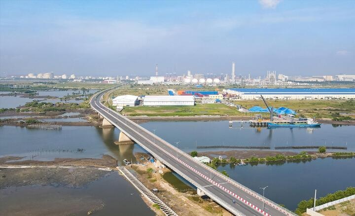 De xuat lam tuyen duong sat nhanh ket noi trung tam TP.HCM den Cai Mep hinh anh