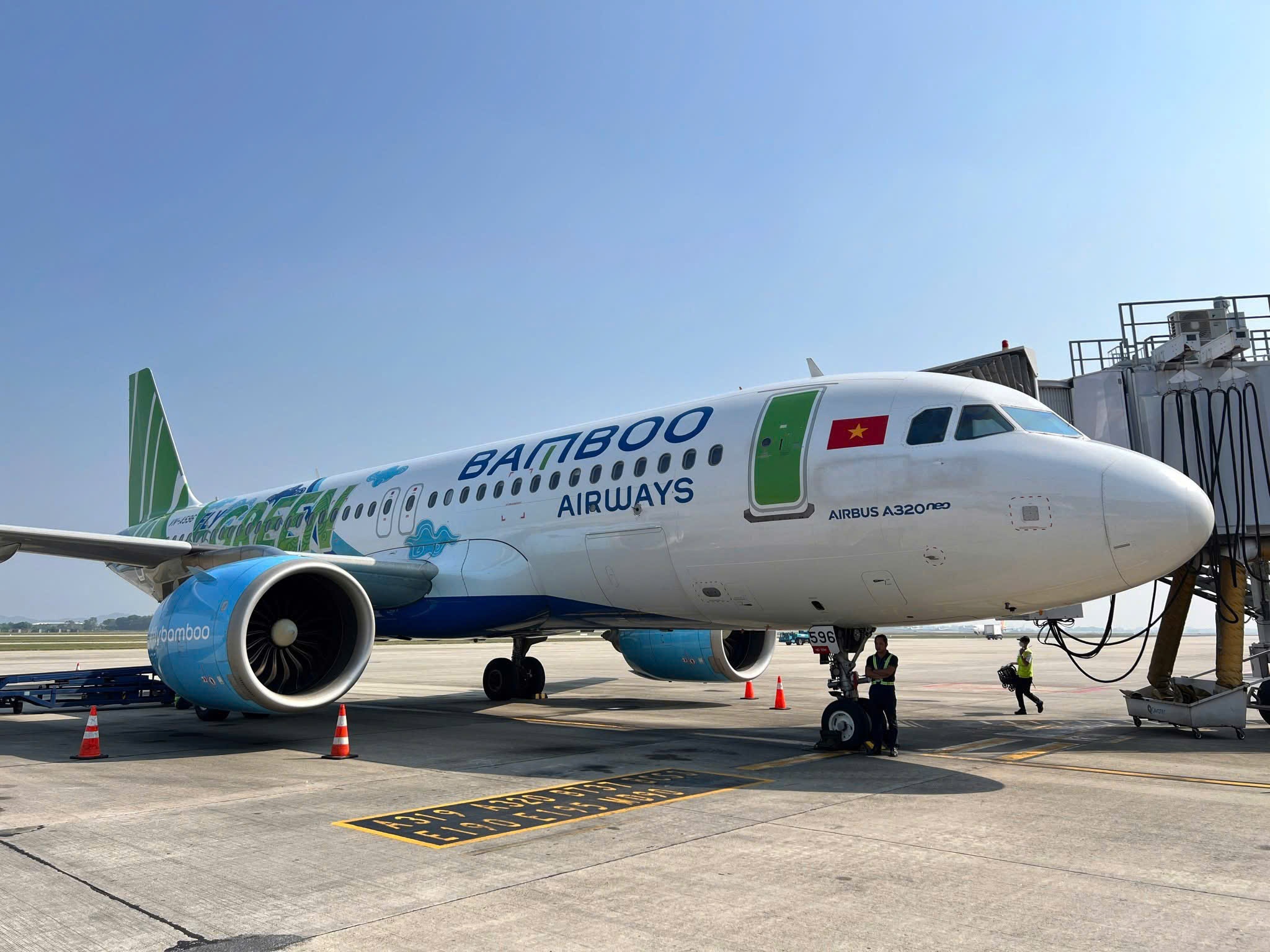 Bamboo Airways chuyen chuyen bay ve nha ga T3 Tan Son Nhat tu 18/8 hinh anh