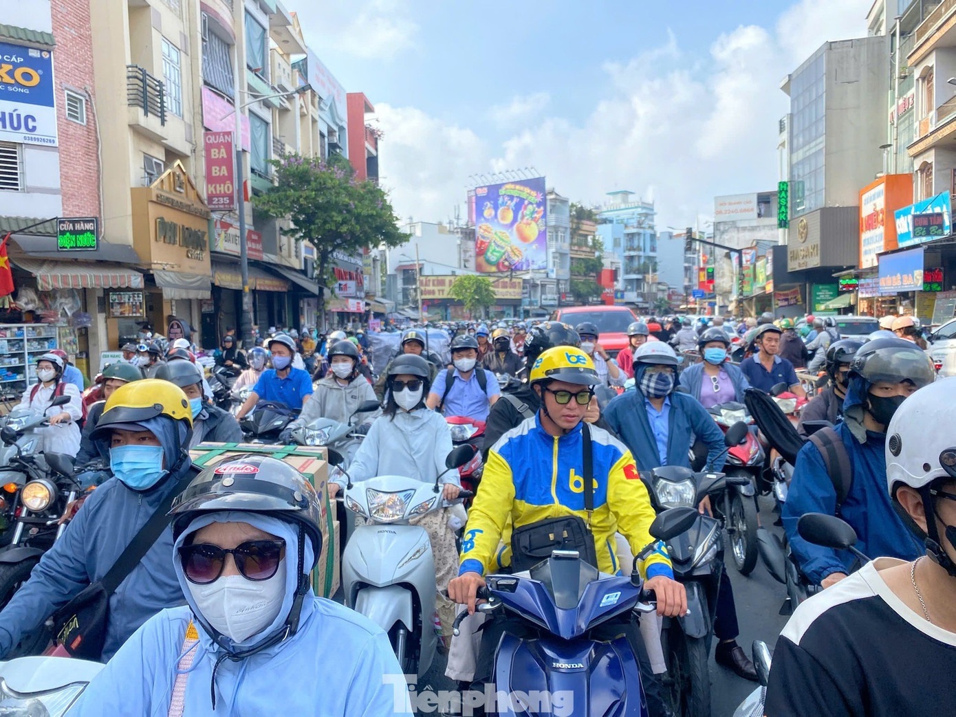 cau duong Nguyen Khoai anh 2