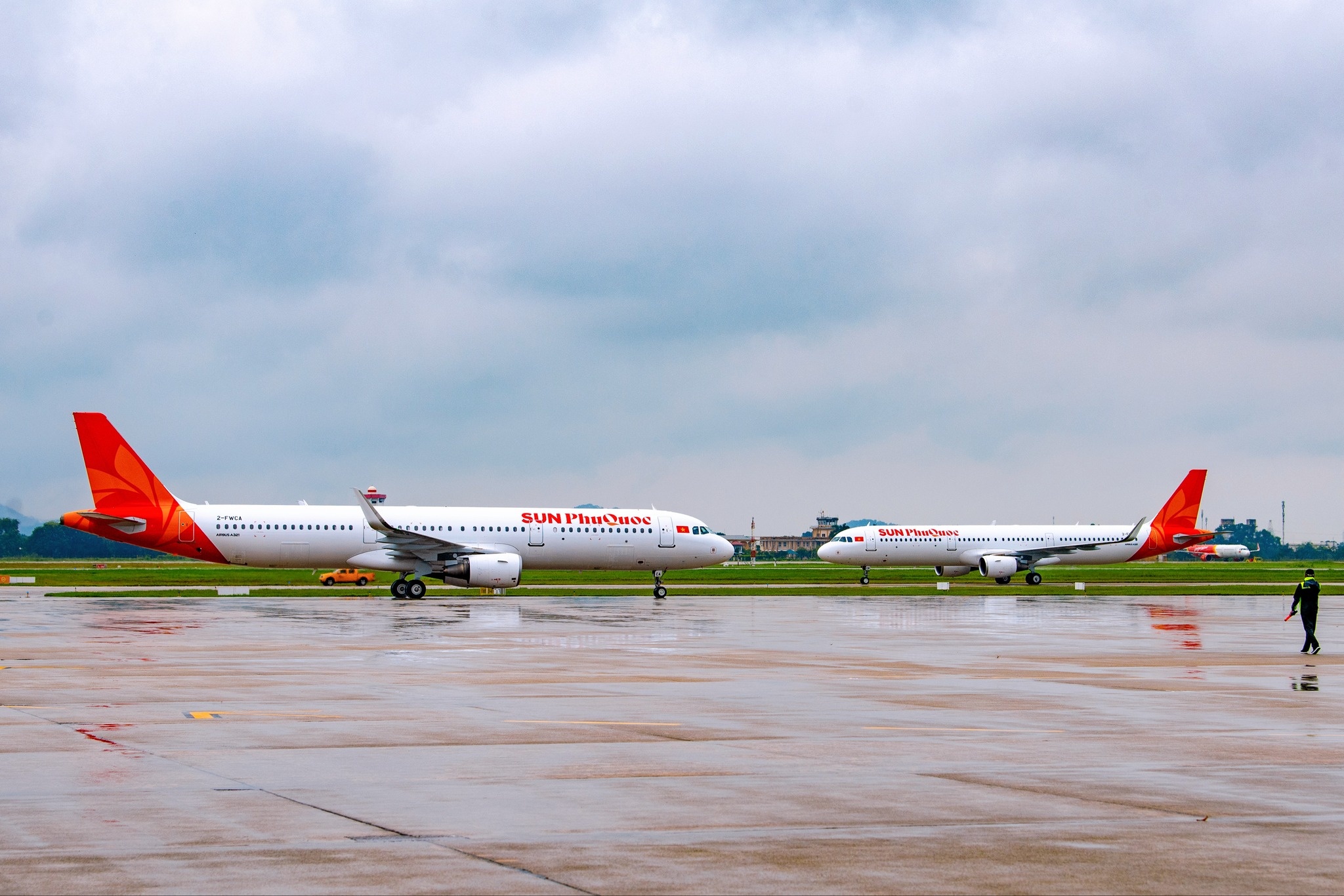 Sun PhuQuoc Airways nhan them 2 tau bay hinh anh