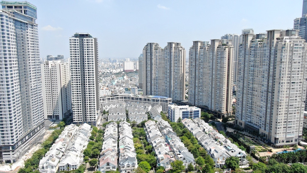 gia nha,  tang gia,  gia BDS anh 1