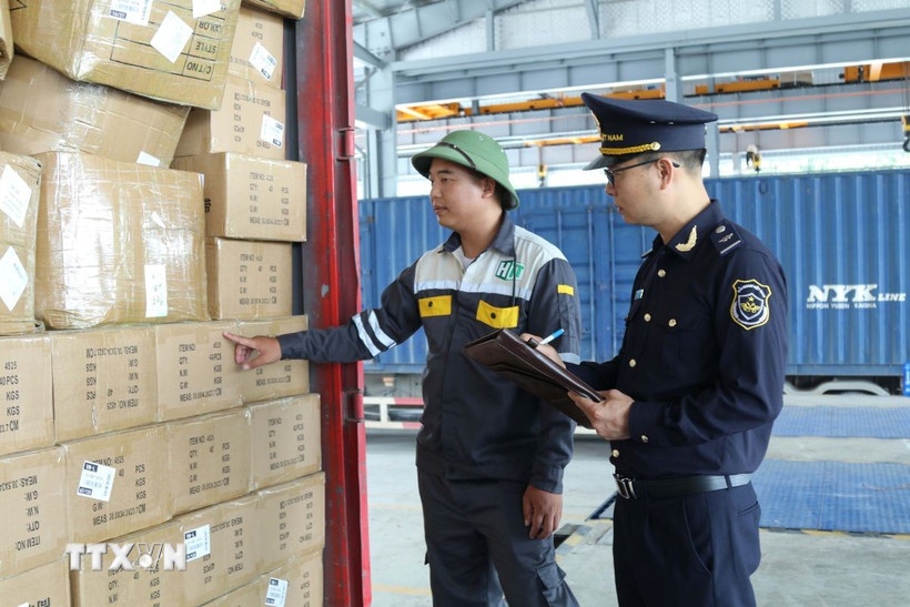 Bo Tai chinh de xuat phuong an cat giam, don gian hoa hon 500 thu tuc hinh anh