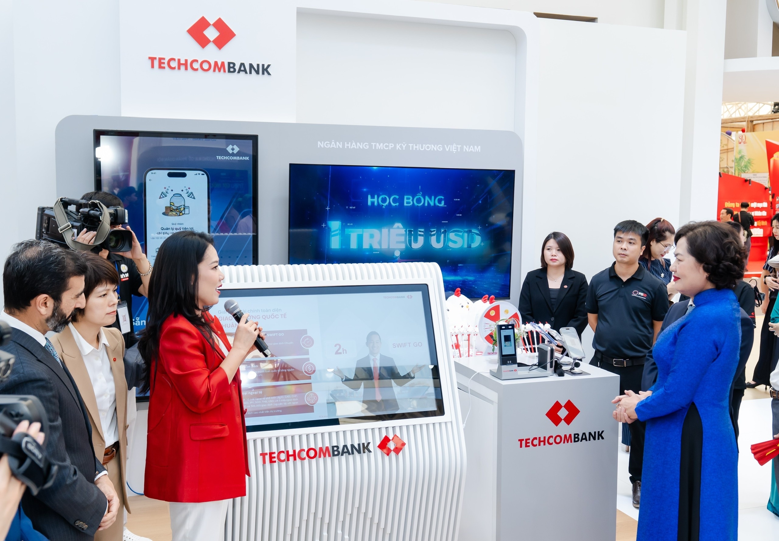 Techcombank anh 1