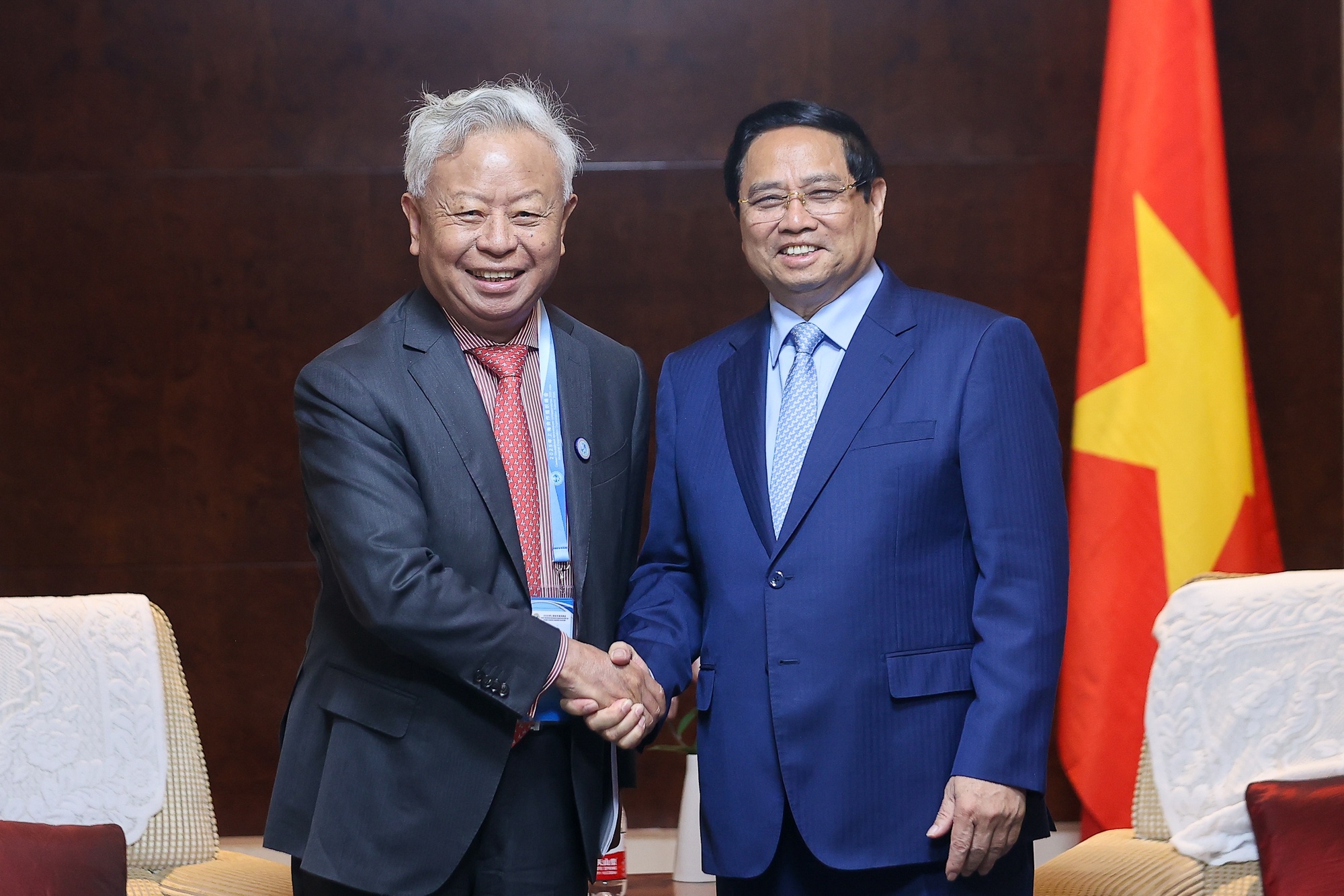 doanh nghiep,  kinh te,  hop tac anh 2
