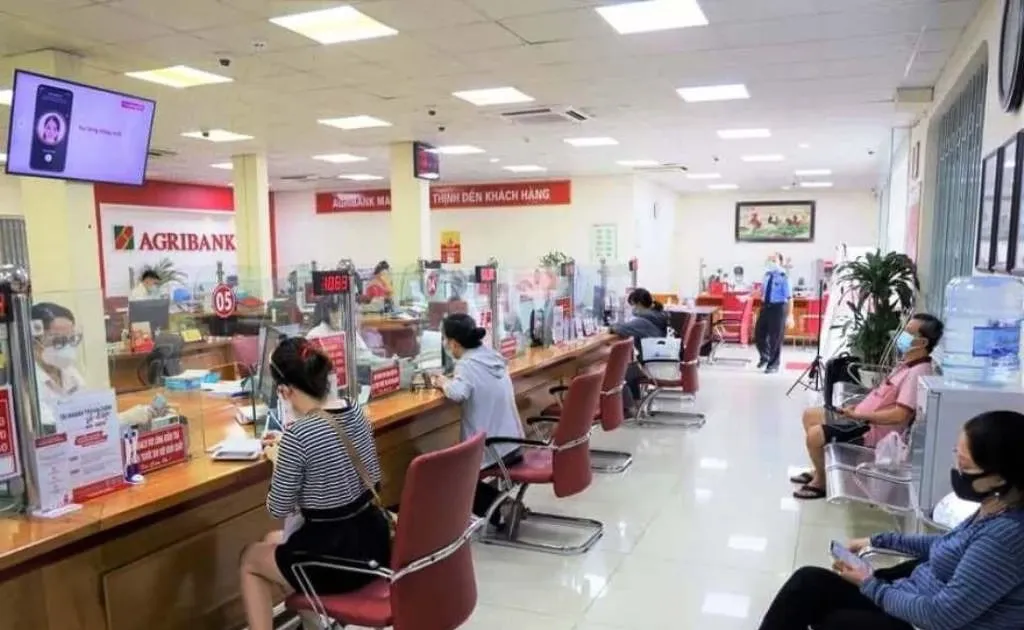 Ngan hang Nha nuoc Khu vuc 2 chi hang ty dong qua Tet Doc lap hinh anh