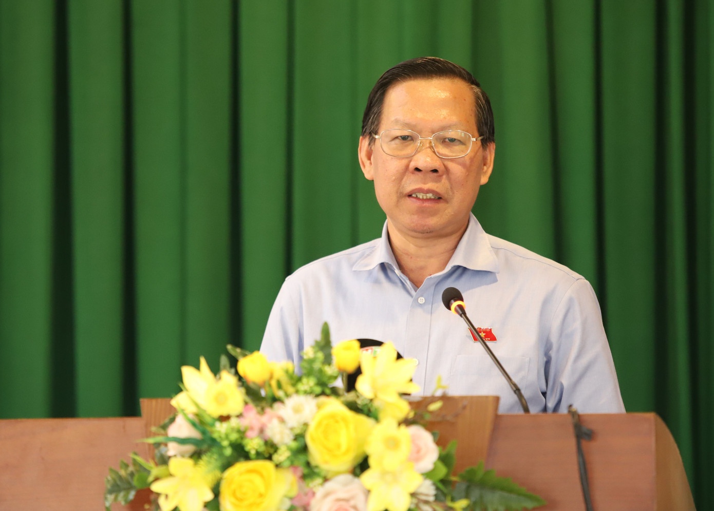 Phan Van Mai,  gap go,  ba con anh 3