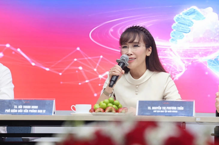 Ty phu Nguyen Thi Phuong Thao ke lai 100 ngay 'giai cuu' HoSE hinh anh