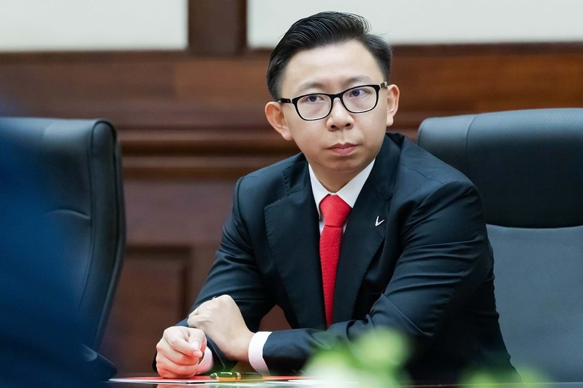 Con trai ong Pham Nhat Vuong lam Tong giam doc cong ty thep VinMetal hinh anh