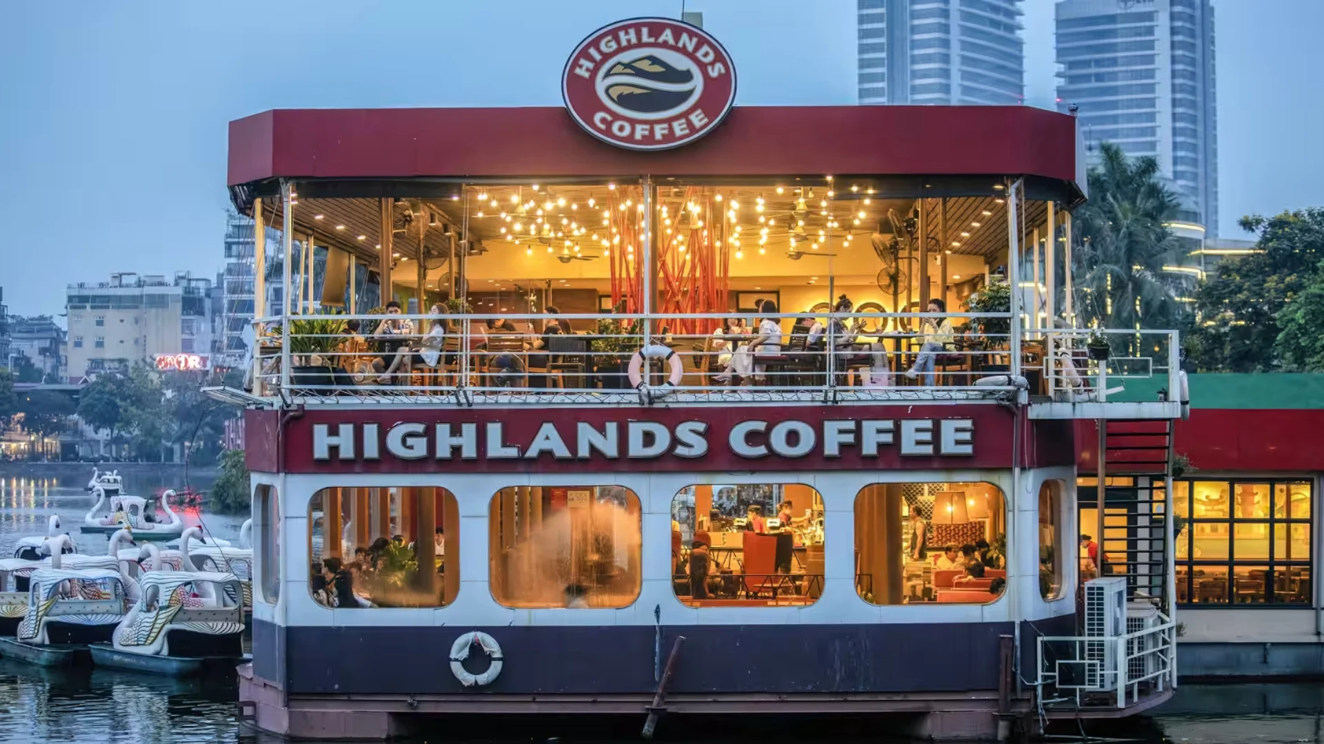 Highlands Coffee mua gi tu Cong ty Do hop Ha Long? hinh anh