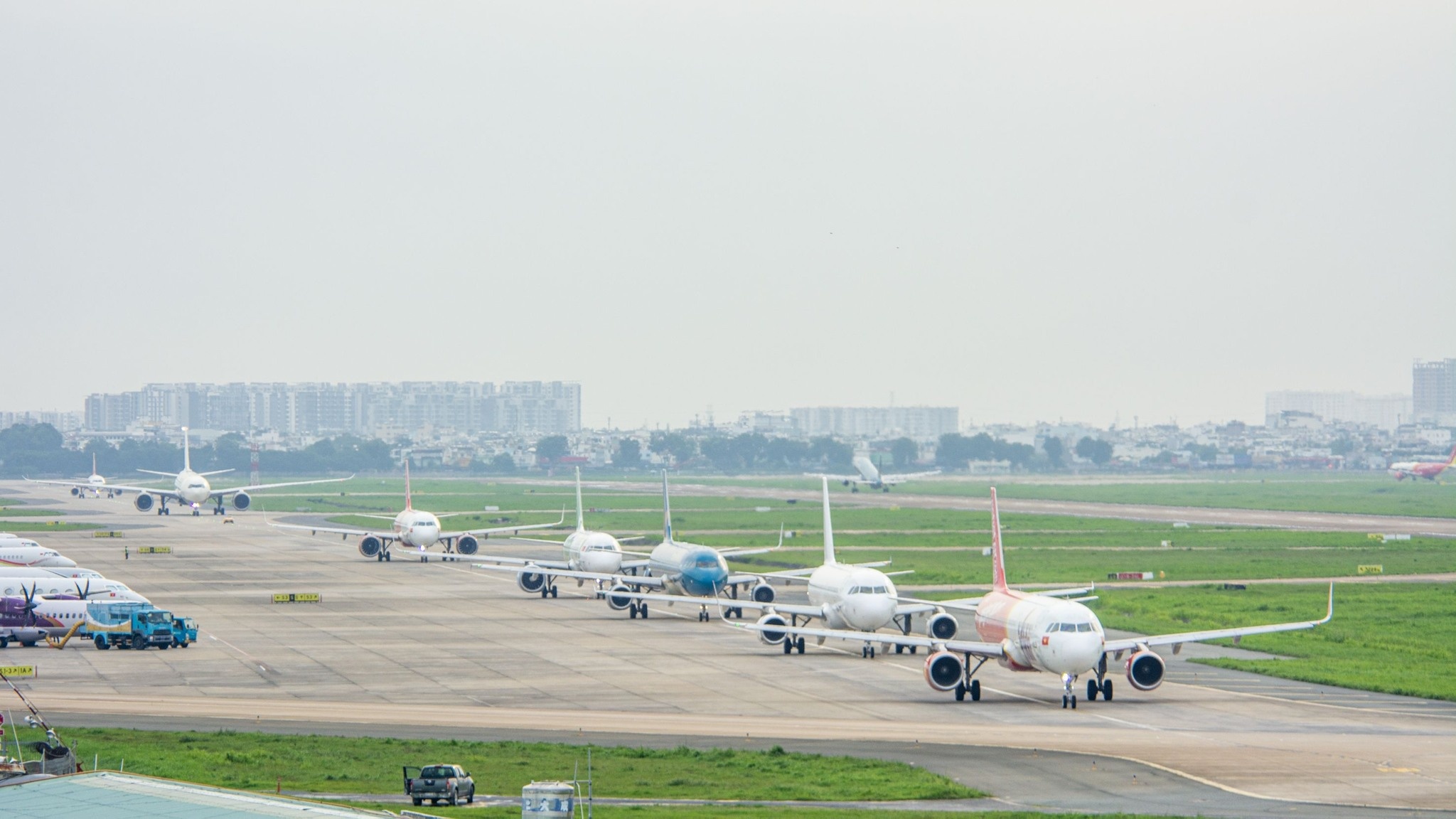 Gia ve may bay Tet anh 2