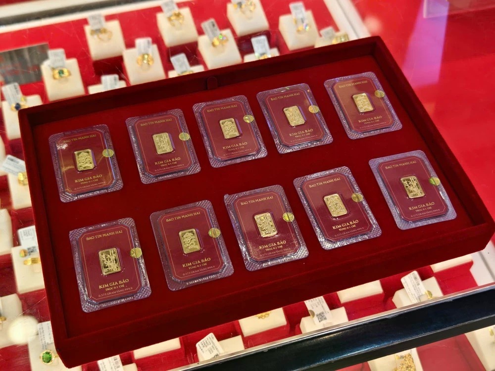 Li xi vang, tien in hinh ngua 'len ngoi' hinh anh