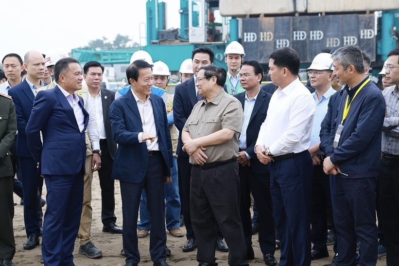 Thu tuong Pham Minh Chinh kiem tra tien do du an san bay Gia Binh hinh anh