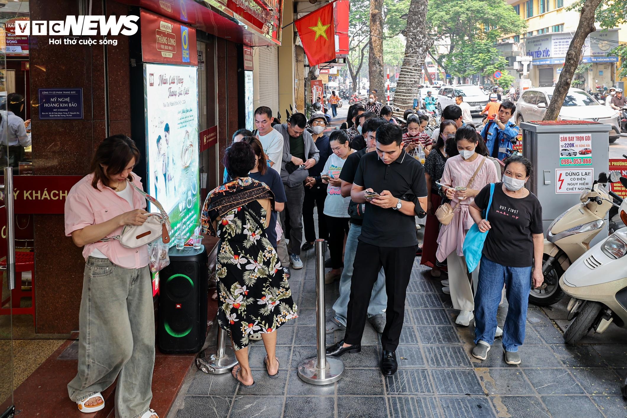 Bao Tin Minh Chau anh 3