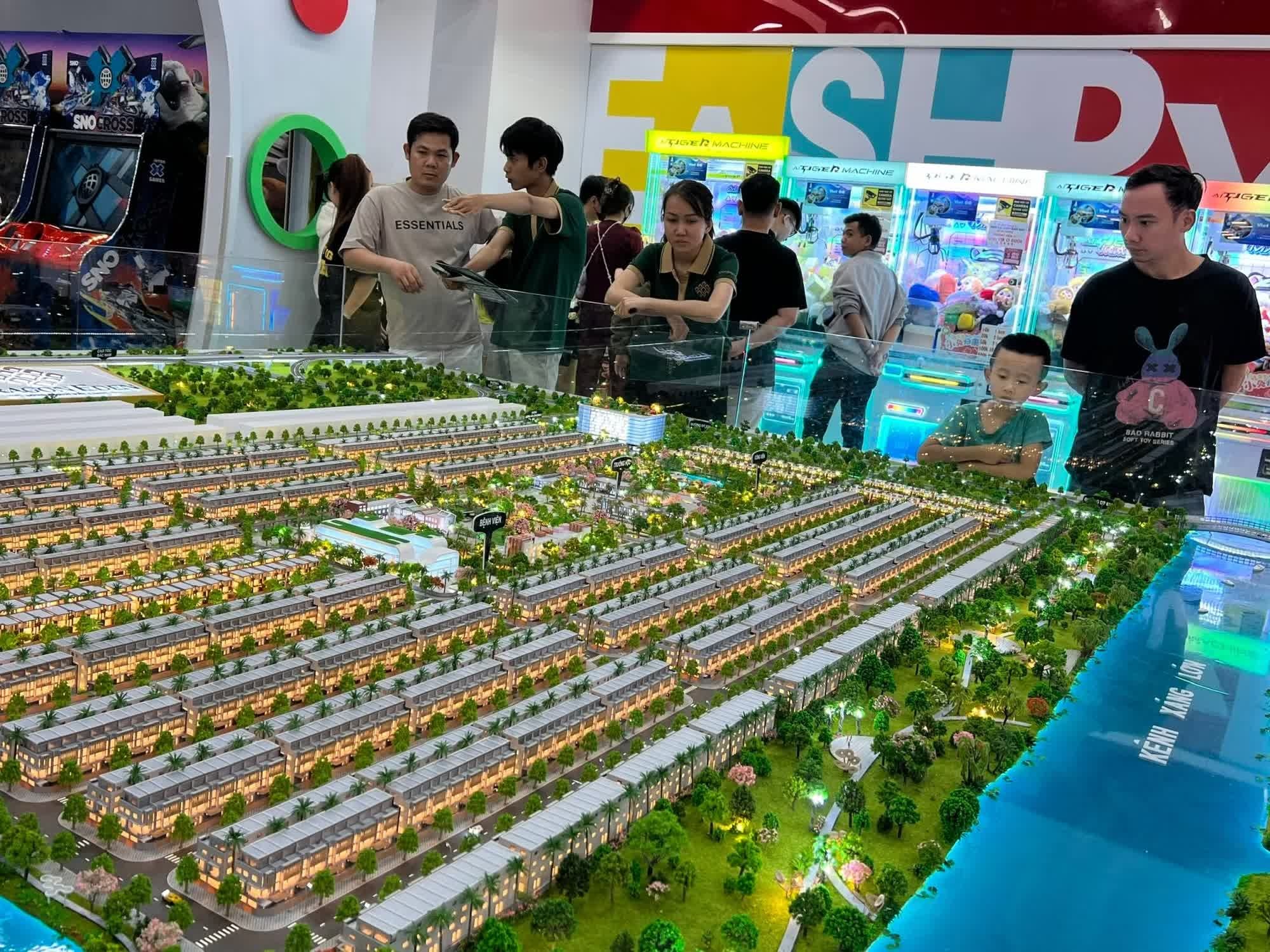 Hang tram ty dong cho vay mua nha o xa hoi tai TP.HCM hinh anh