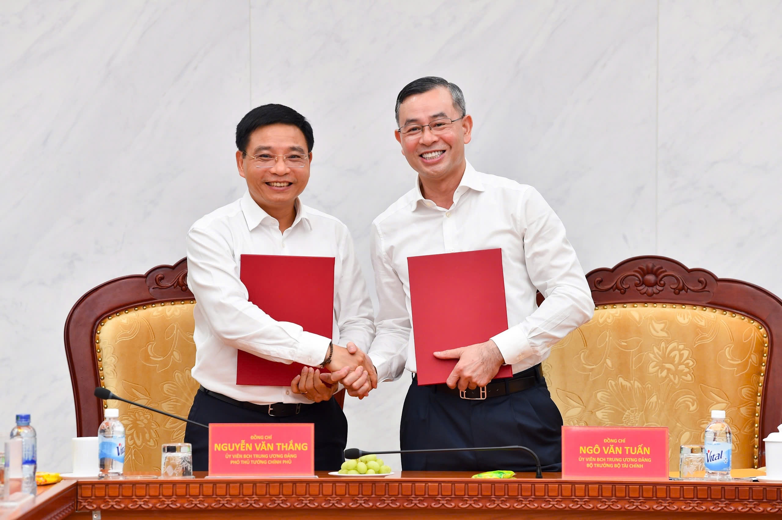 Tan Bo truong Tai chinh noi ve muc tieu tang truong hai con so hinh anh