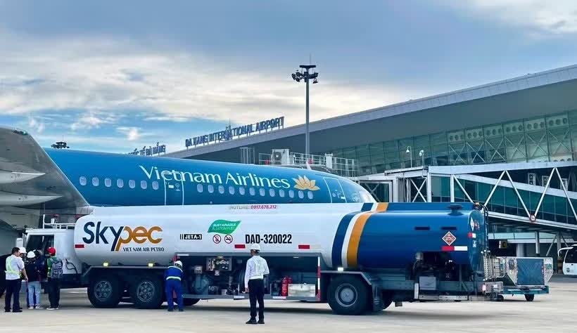 Cuc Thue gap rut trien khai uu dai thue voi xang dau va nhien lieu bay hinh anh