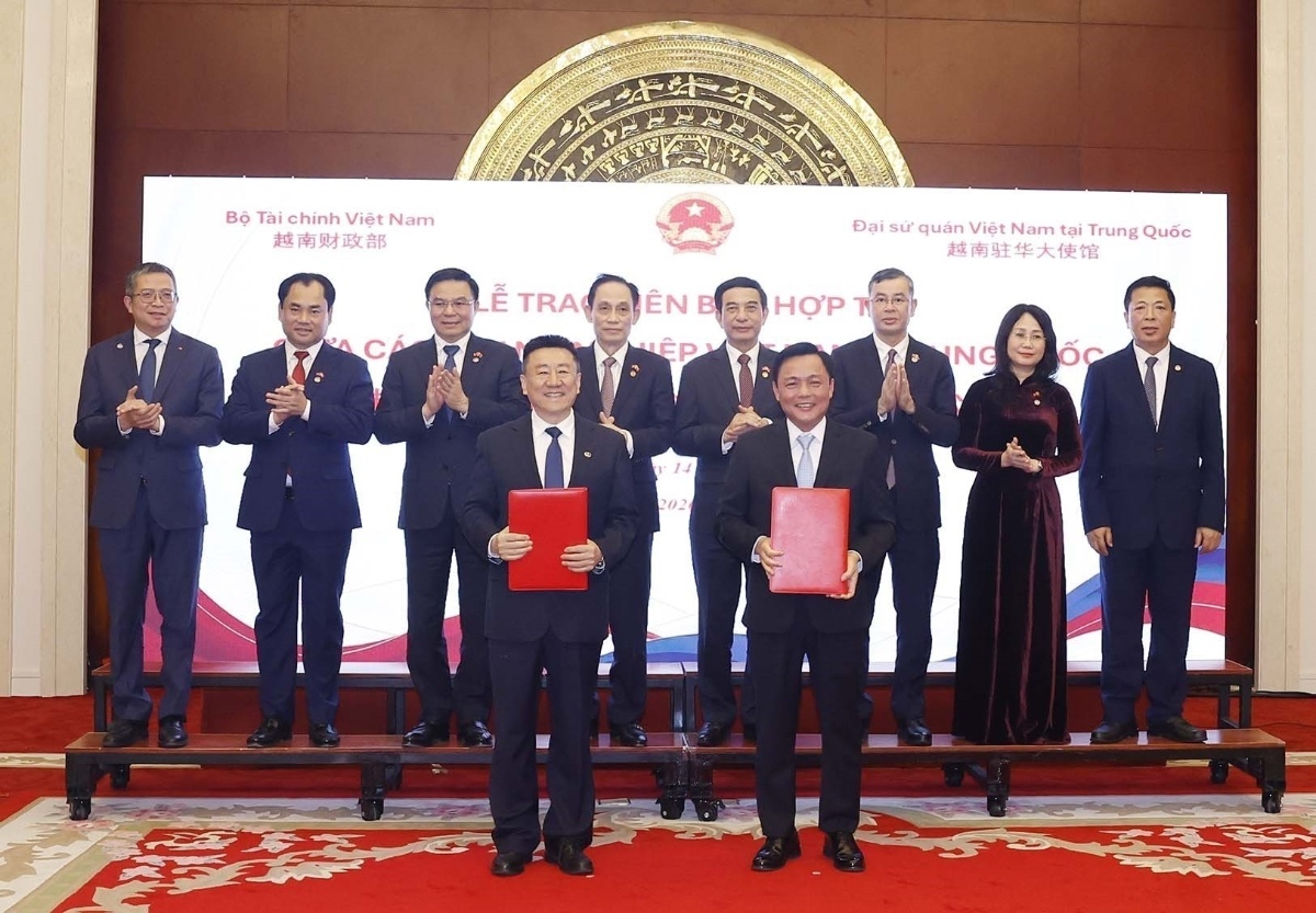 Thoa thuan ty USD giua doanh nghiep Viet Nam voi Trung Quoc hinh anh