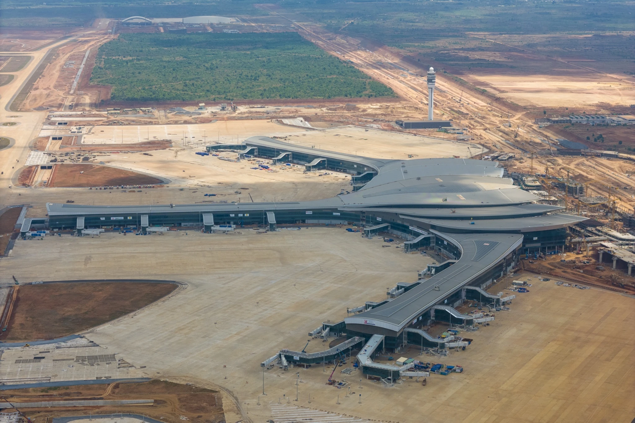 San bay Long Thanh tuyen nhieu vi tri nhan su hinh anh