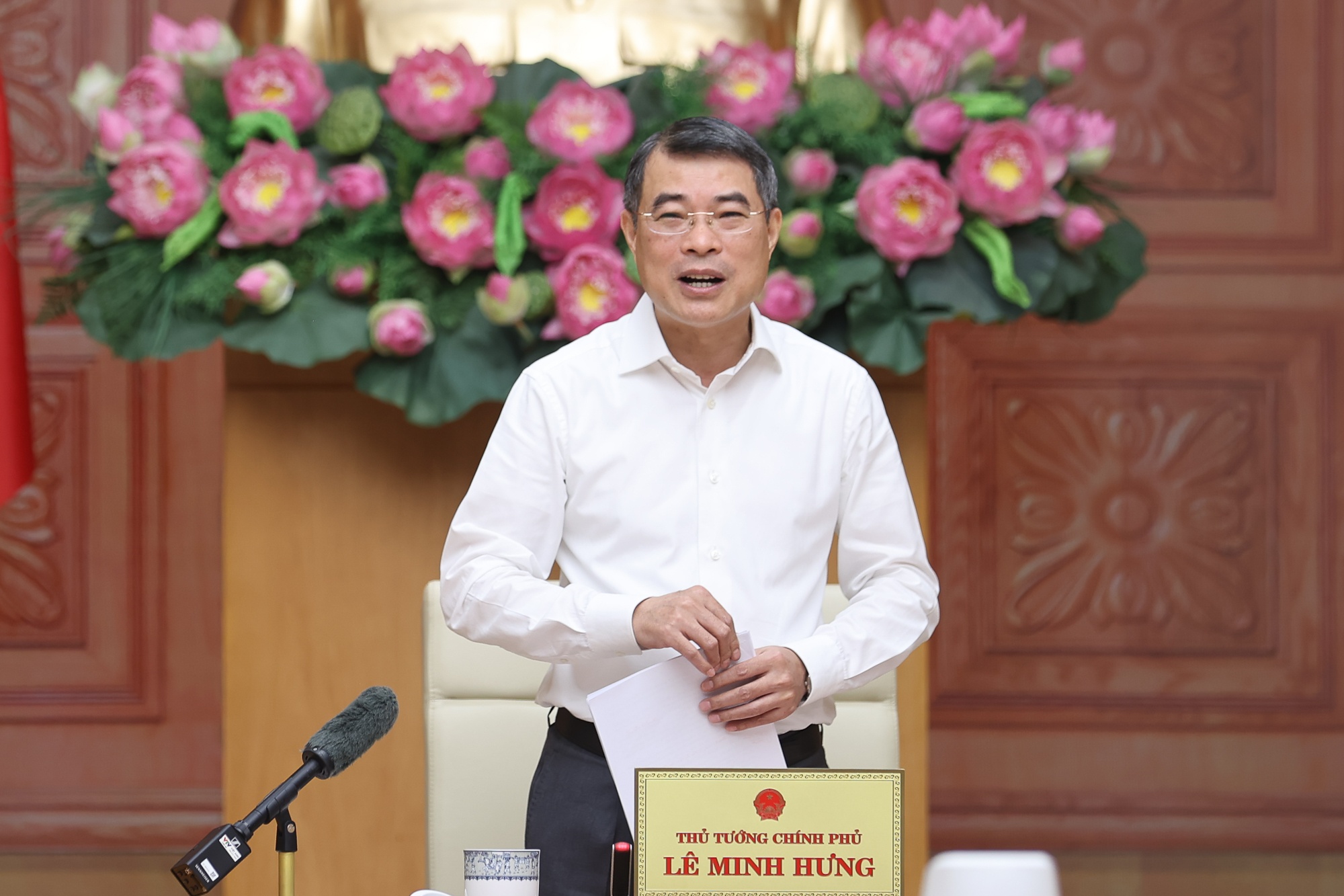 Xay dung Nghi quyet ve mo hinh phat trien dat nuoc trong giai doan moi hinh anh