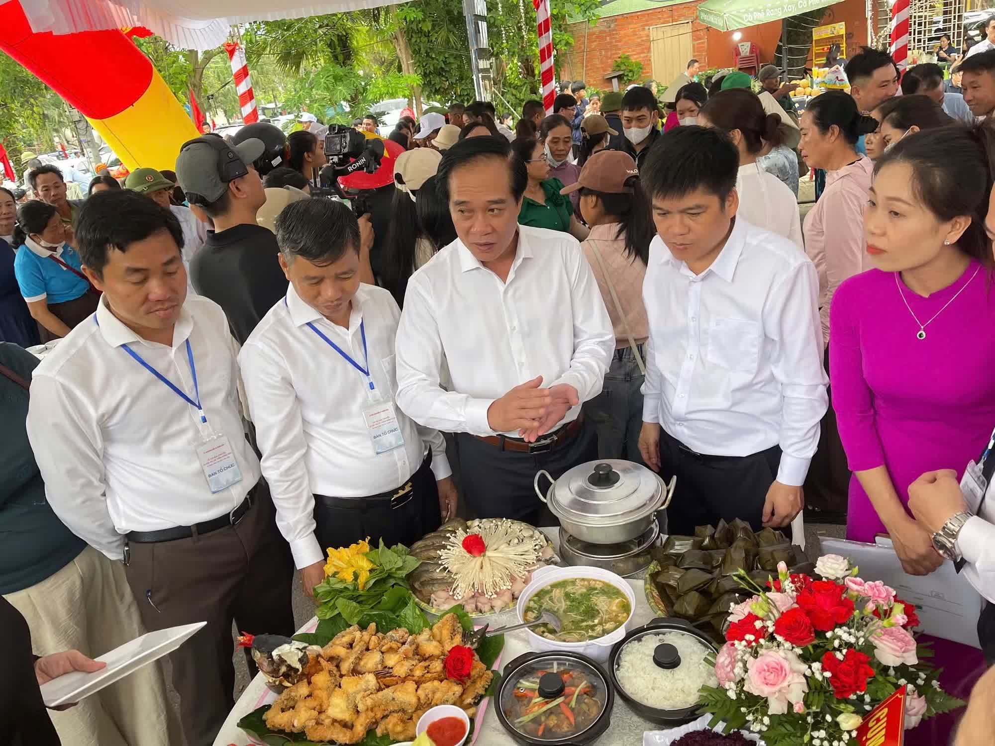 ca long anh 19