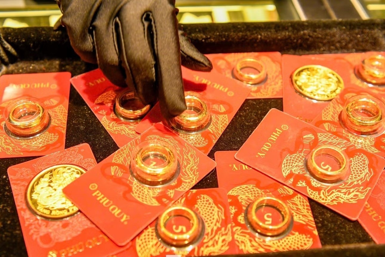 Mua vàng đầu tuần, cuối tuần lỗ nặng