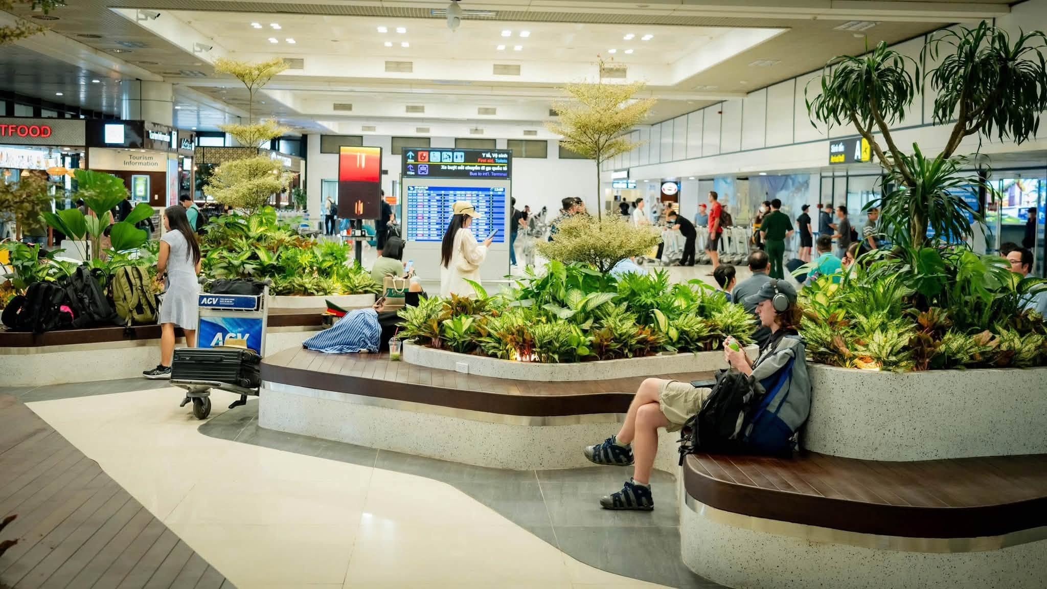 Vé máy bay dịp 2/9 hạ nhiệt, có chặng đã kín 100%
