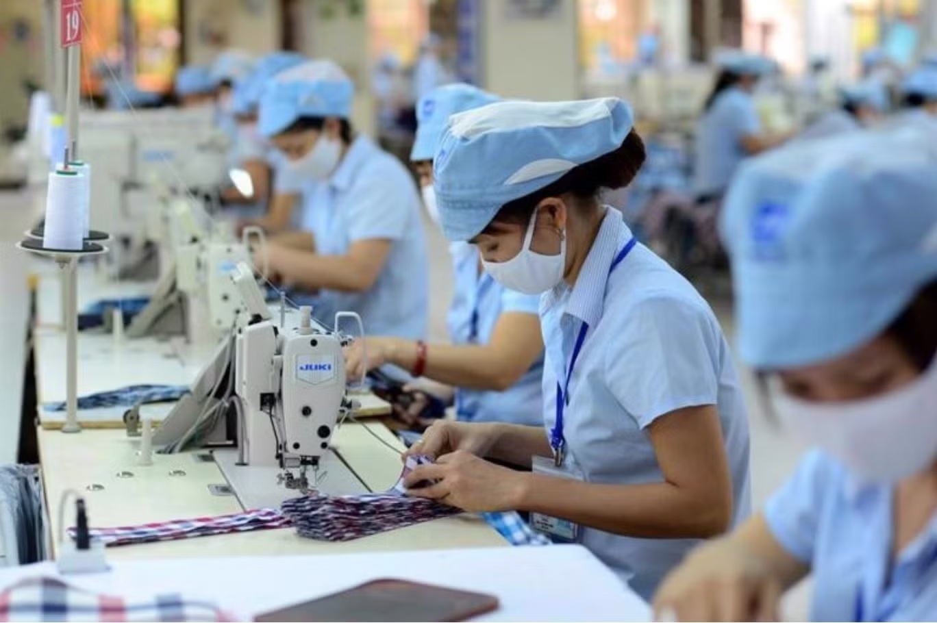 Giảm giờ làm xuống 40-44 giờ/tuần: Có phải đánh đổi thu nhập?