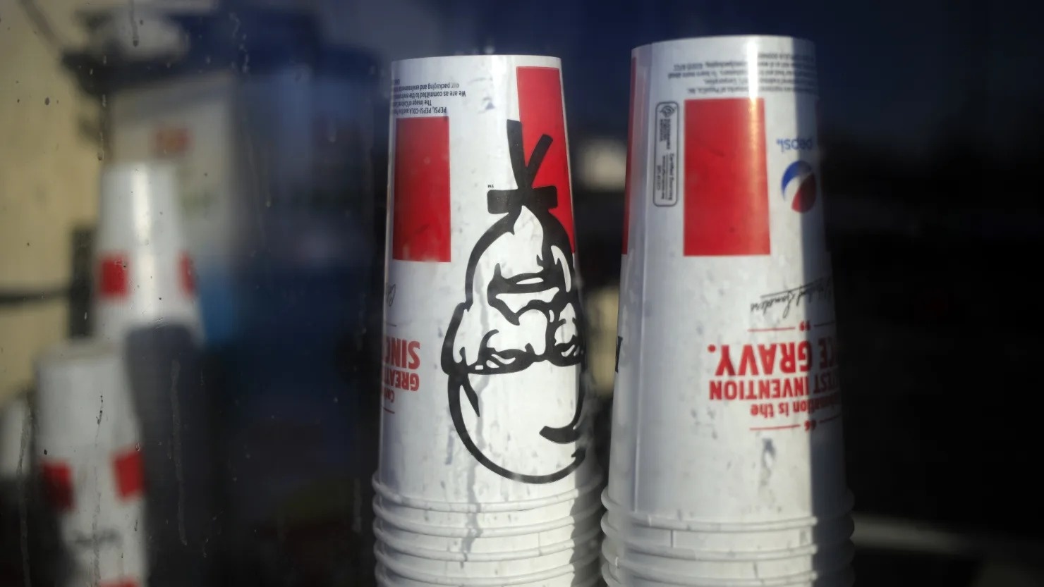 Bỏ Pepsi, KFC chuyển sang dùng Coca-Cola tại các cửa hàng ở Mỹ