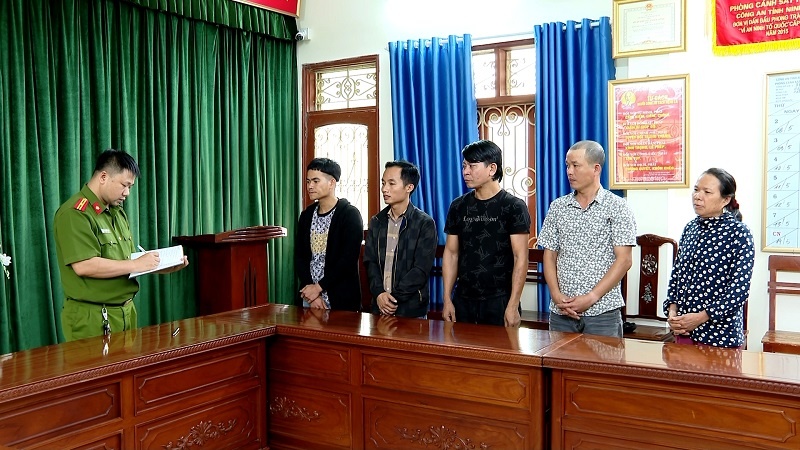 Cho vay nang lai anh 1